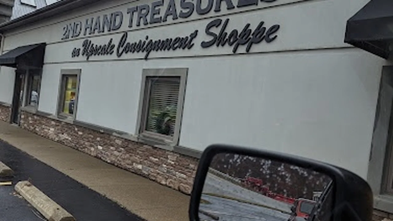 Consignment store in North Canton, Ohio: 2nd Hand Treasures
