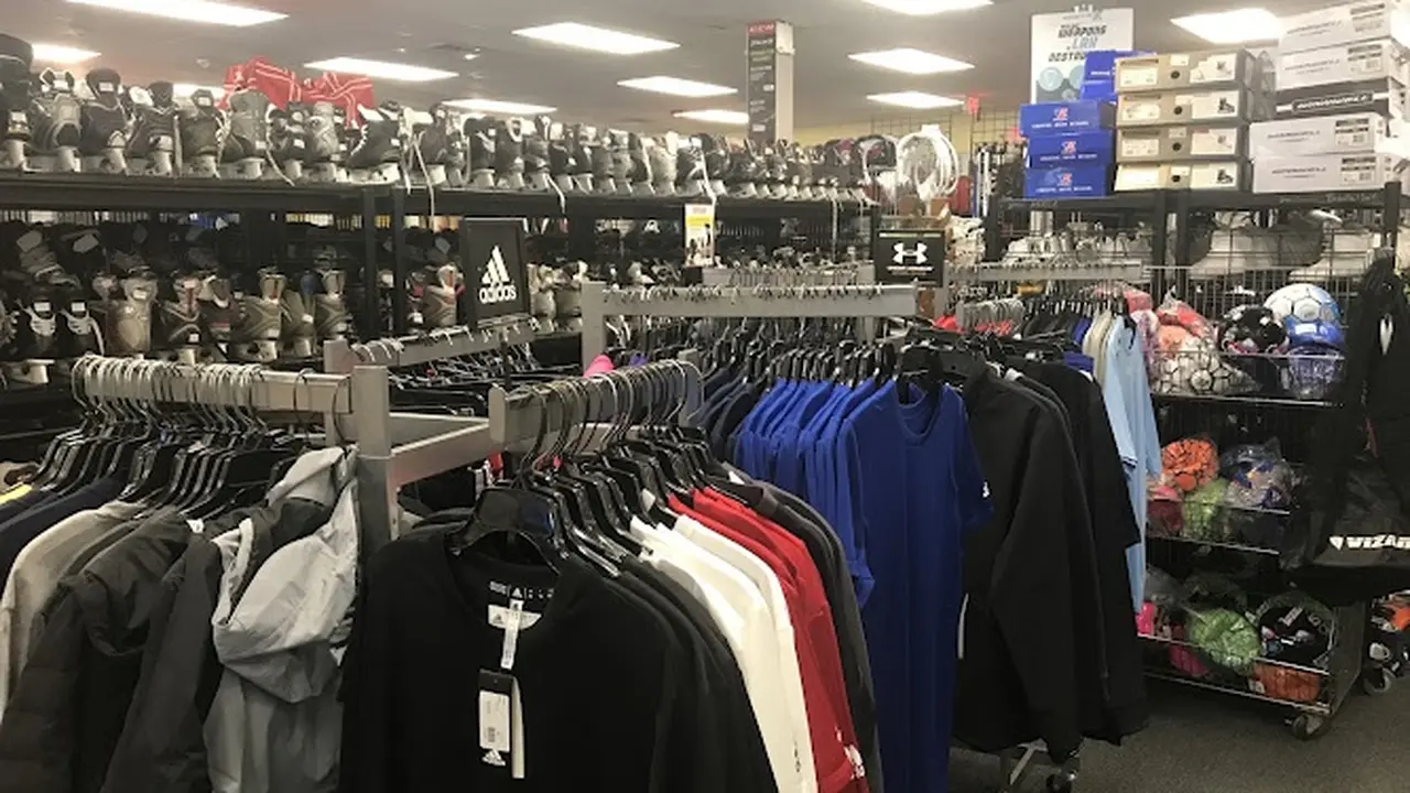 Consignment store in Cranston, Rhode Island: 2nd Time Around Sports Cranston
