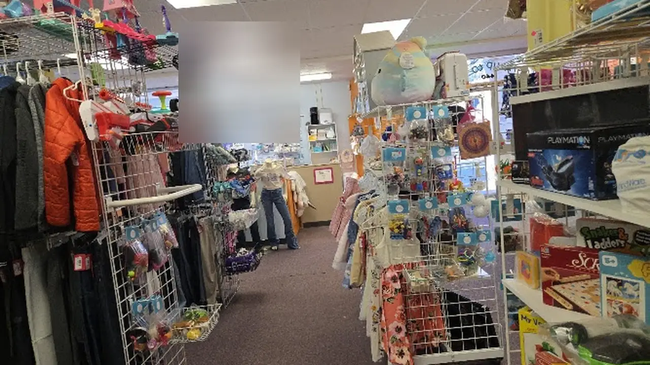Consignment store in Camas, Washington: 4Ever Growing Kids Consignment