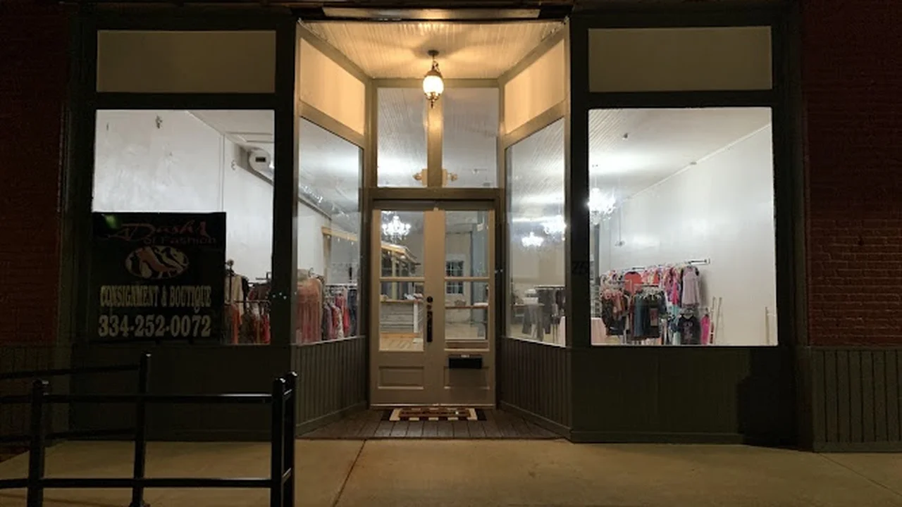 Consignment store in Eclectic, Alabama: A Dash of Fashion Eclectic