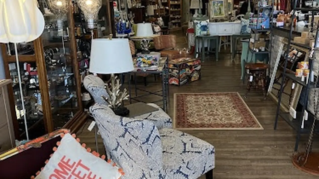 Consignment store in Pasadena, Maryland: A Second in Time Consignment & Estate Sales and Services