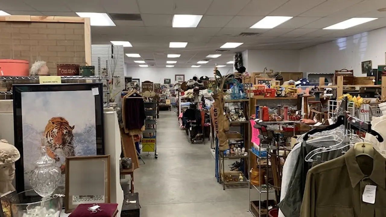 Consignment store in Ogden, Utah: Abby's Antique Mall