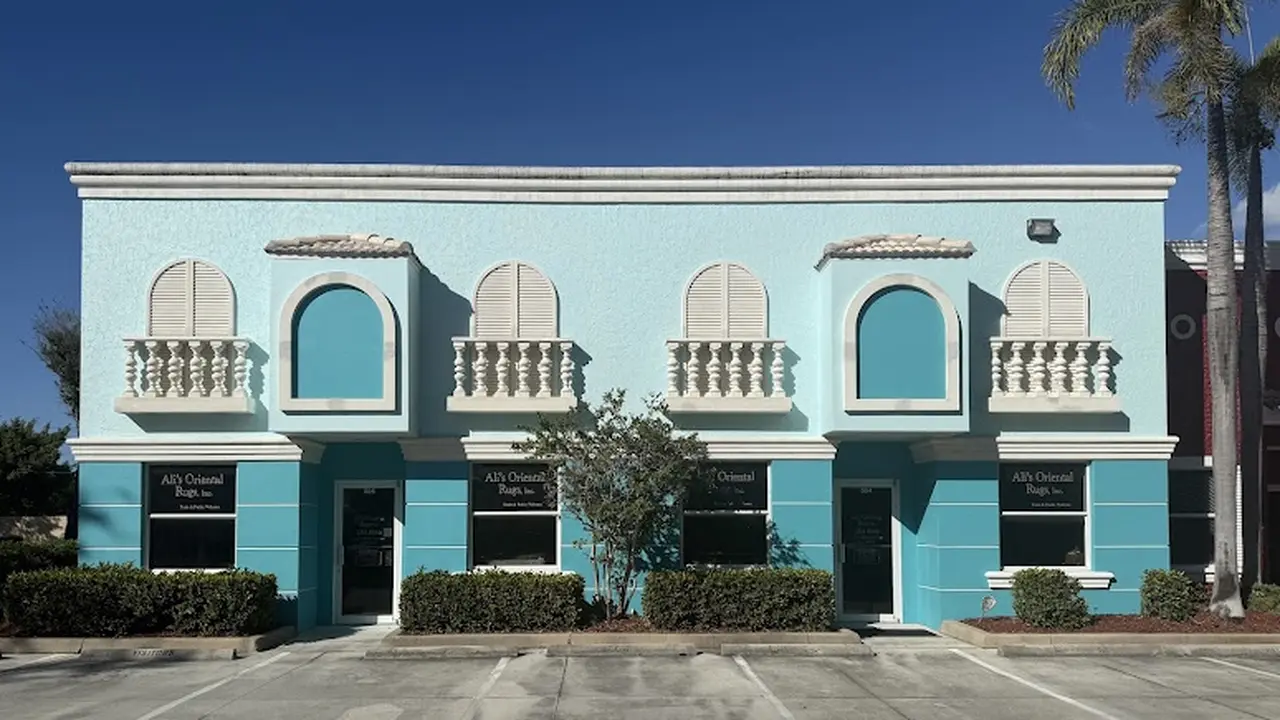 Consignment store in Naples, Florida: Ali's Oriental Rugs