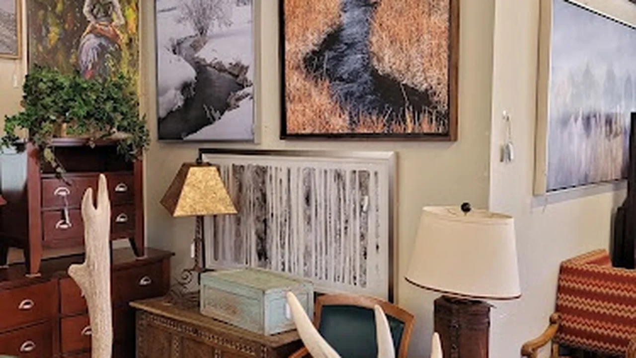 Consignment store in Frisco, Colorado: Alpine Accents Consignments