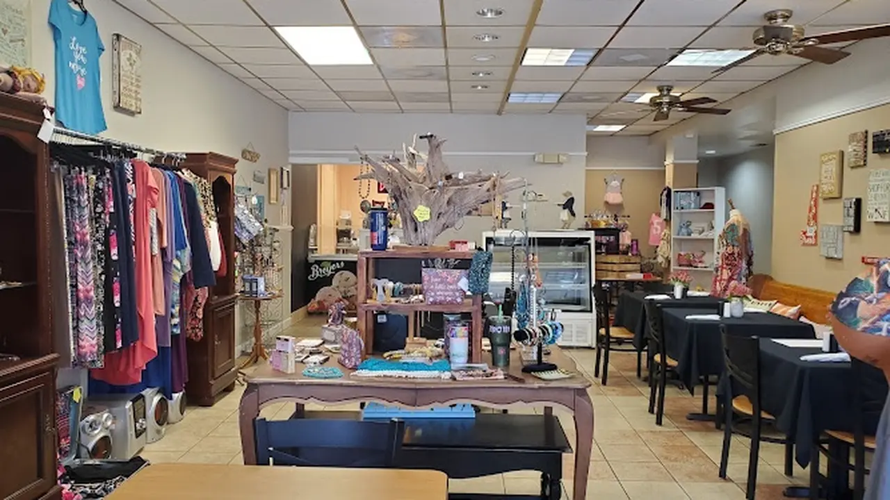 Consignment store in Bloomingdale, Georgia: Amazing Grace Bakery & Marketplace