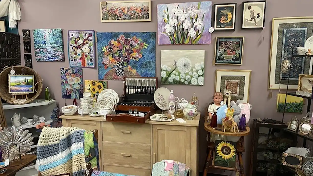 Consignment store in Winsted, Connecticut: Andy's Attic