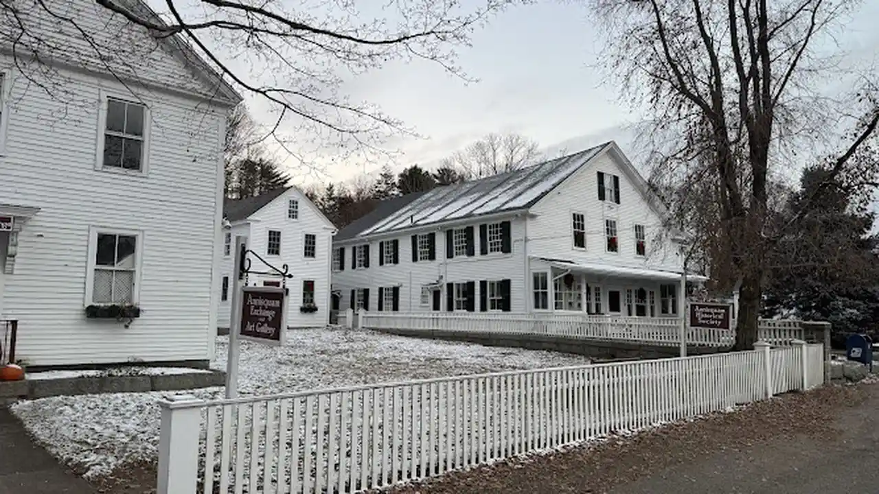 Consignment store in Gloucester, Massachusetts: Annisquam Exchange