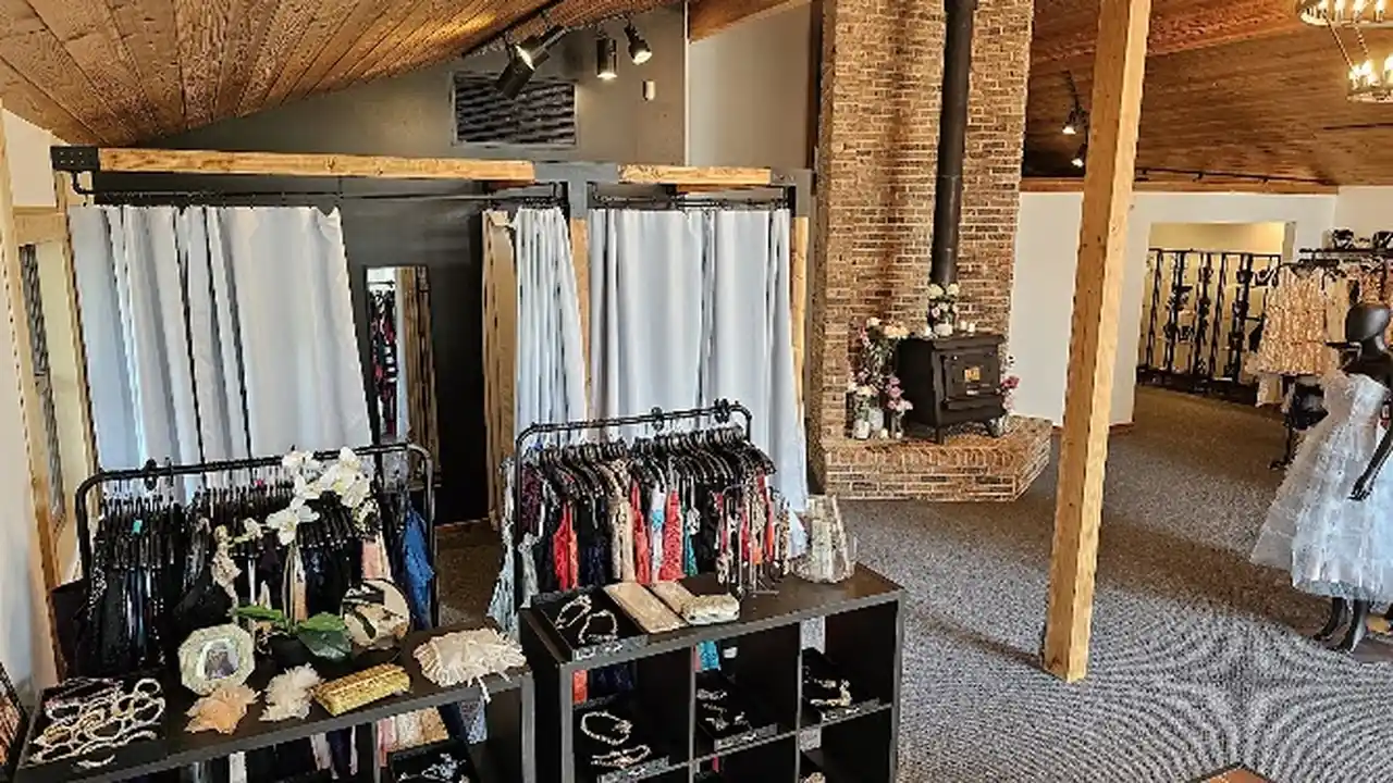 Consignment store in Stillwater, Minnesota: Arabella Bridal