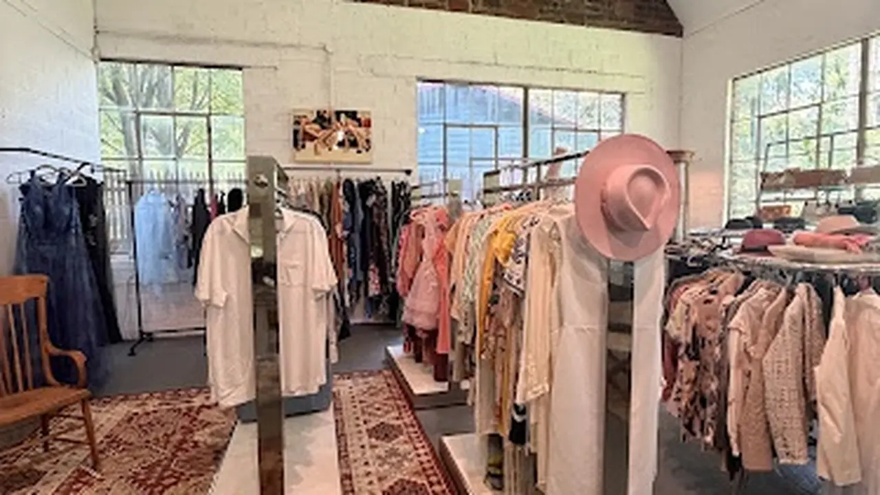 Consignment store in Lakeside, Michigan: Armida Atelier