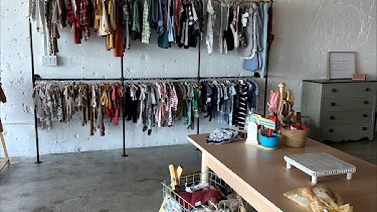 Consignment store in Lakeland, Florida: Arrow + Bow
