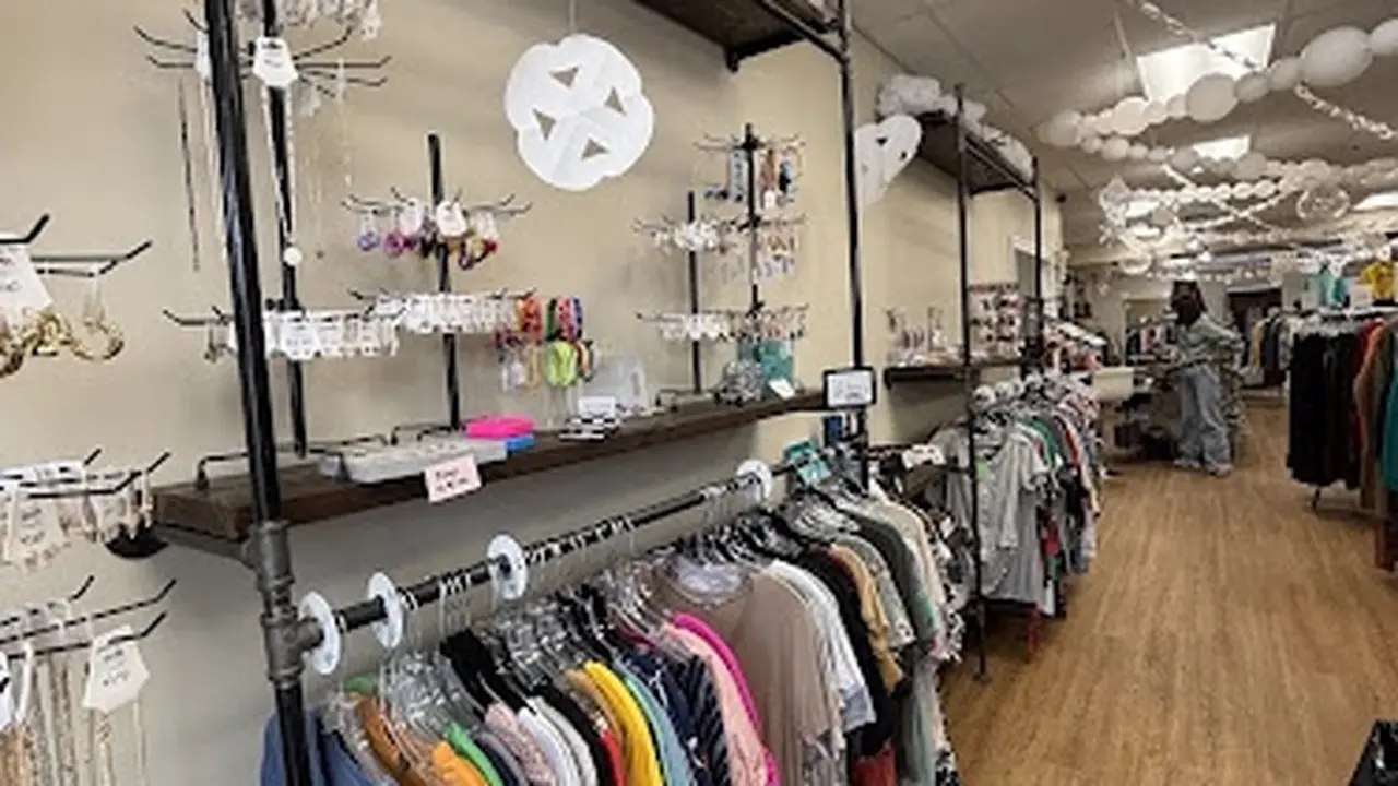 Consignment store in Grundy Center, Iowa: Ashes of Ivory Consignment + Gifts