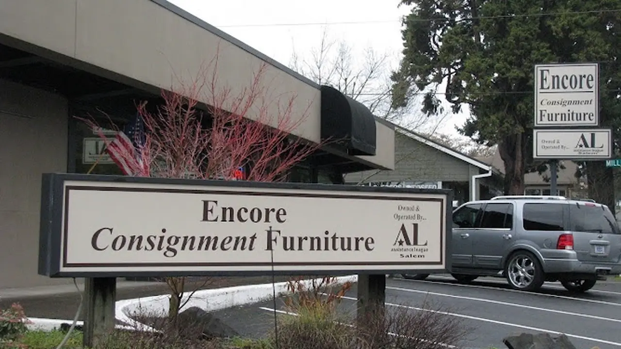 Consignment store in Salem, Oregon: Assistance League Of Salem-Keizer