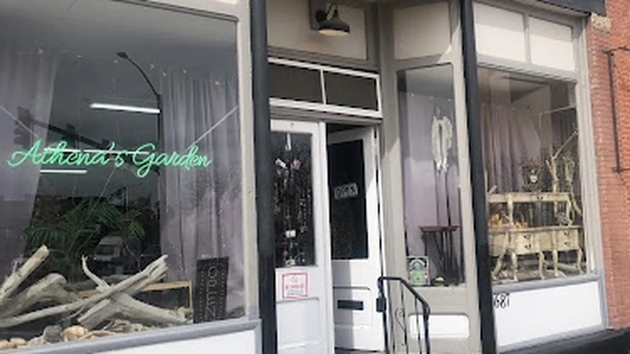 Consignment store in Pueblo, Colorado: Athena’s Garden