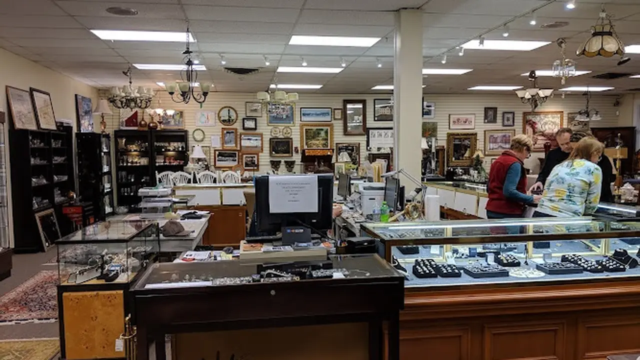 Consignment store in Richmond, Virginia: Attic Consignments