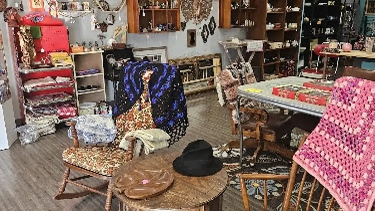 Consignment store in Wamego, Kansas: Audity Ally Emporium