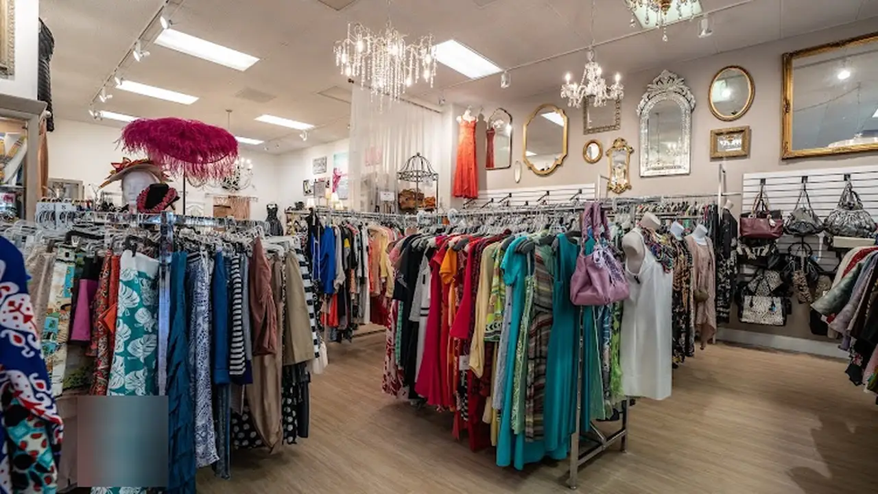 Consignment store in Naples, Florida: Audrey's Of Naples