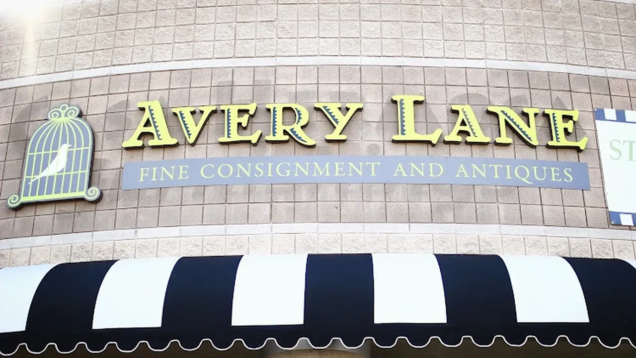 Consignment store in Scottsdale, Arizona: Avery Lane