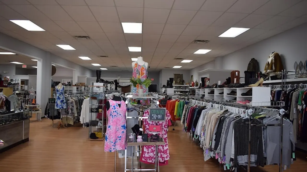 Consignment store in Centreville, Maryland: Babies In Bloom and Blooming Deals Consignment