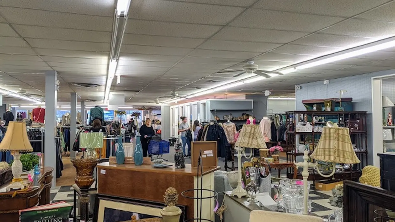 Consignment store in Ocean Township, New Jersey: Back on the Racks