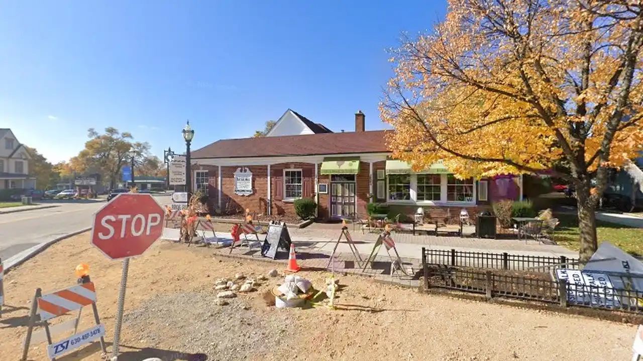 Consignment store in Crystal Lake, Illinois: Barrington Picker