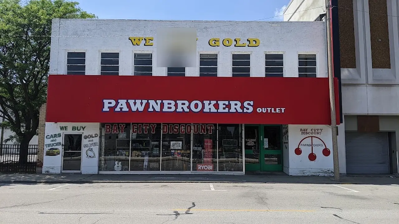 Consignment store in Bay City, Michigan: Bay City Discount