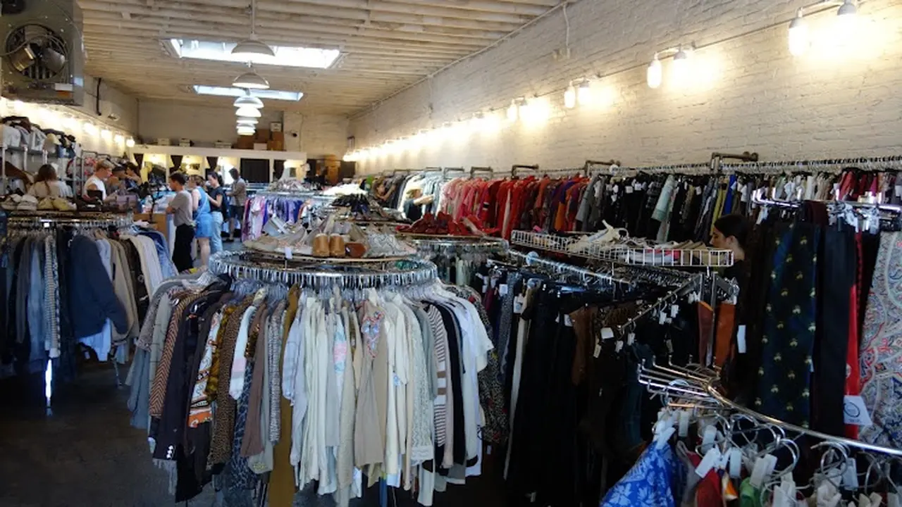 Consignment store in Brooklyn, New York: Beacon's Closet