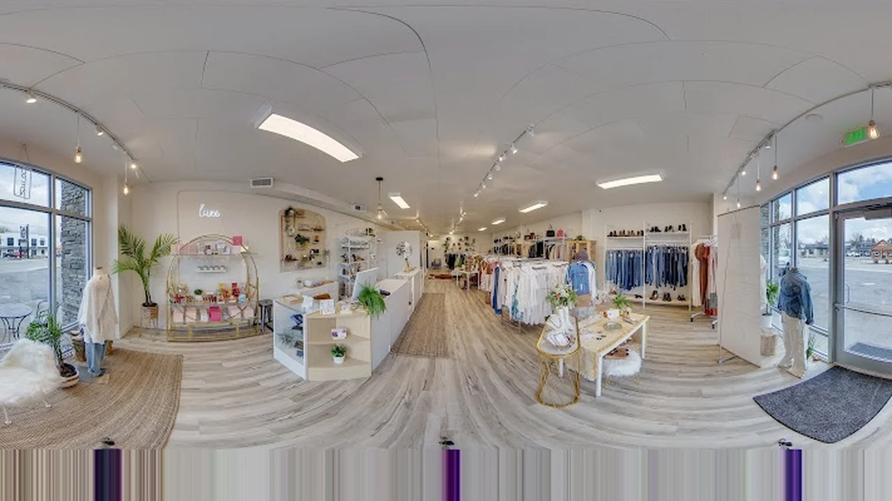 Consignment store in Hayden, Idaho: Beau Monde Luxe