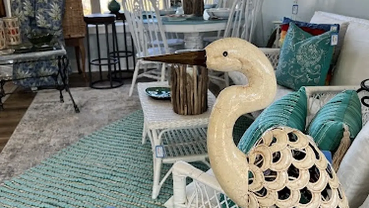 Consignment store in Huntington, West Virginia: Beautiful Living Consignments