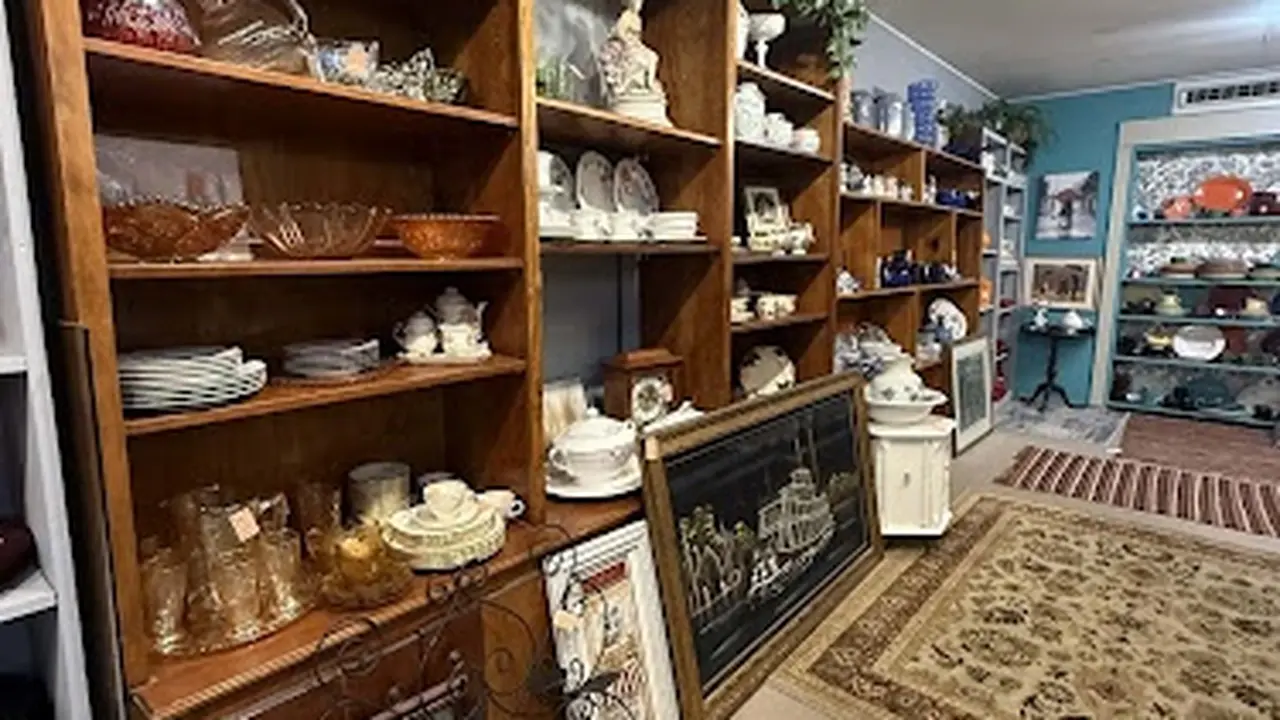 Consignment store in Huntington, West Virginia: Bella Consignment
