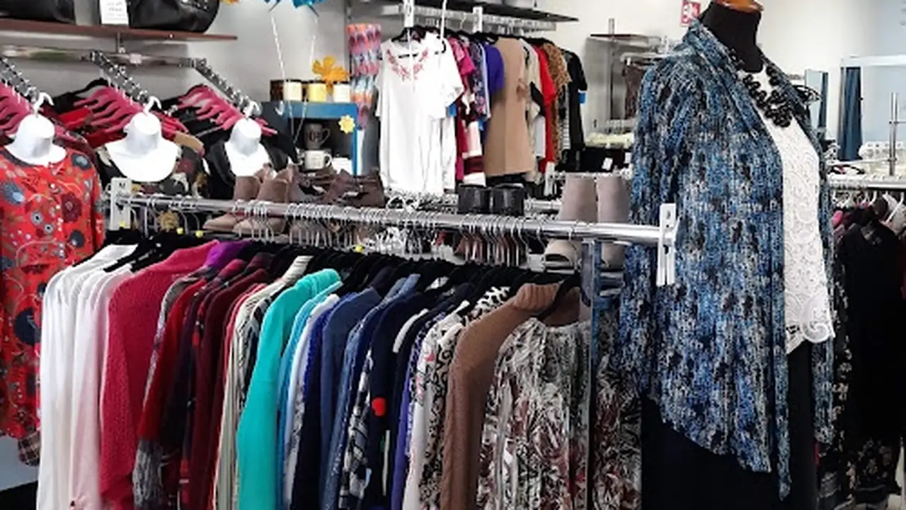 Consignment store in Leominster, Massachusetts: Bella Donna Consignment Boutique