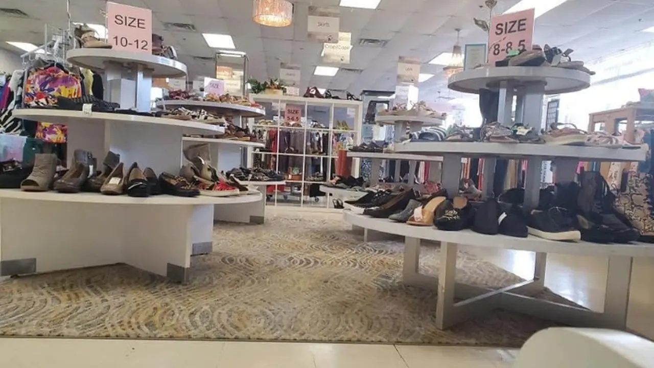 Consignment store in Algonquin, Illinois: Best Friend's Consignment