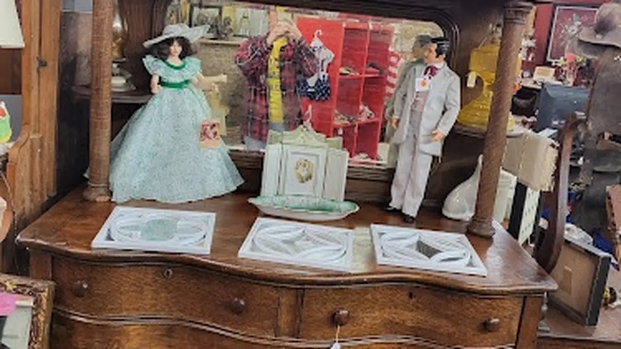 Consignment store in Shelbyville, Tennessee: Bit’s & Pieces