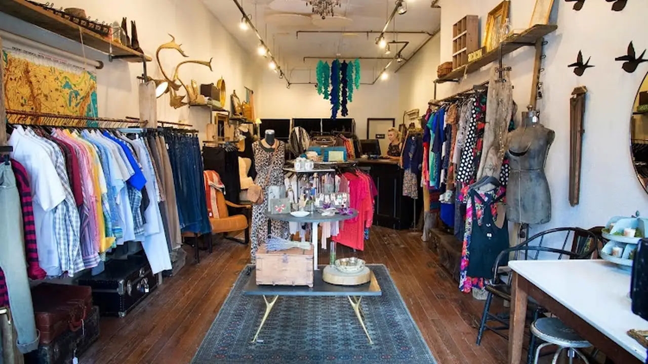 Consignment store in Beacon, New York: Blackbird Attic