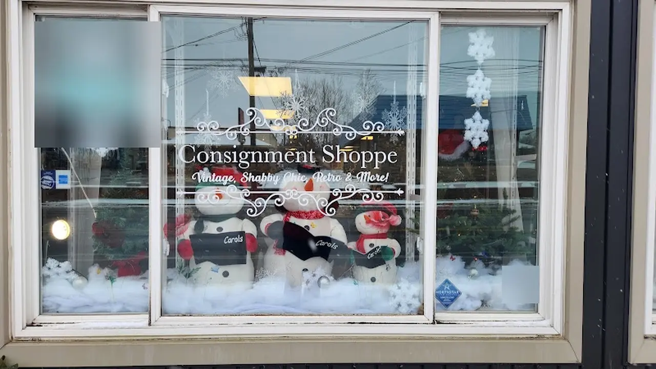 Consignment store in Swartz Creek, Michigan: Blue Butterfly Timeless Treasures