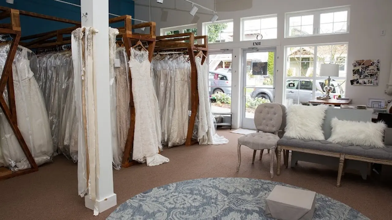 Consignment store in Seattle, Washington: Blue Sky Bridal