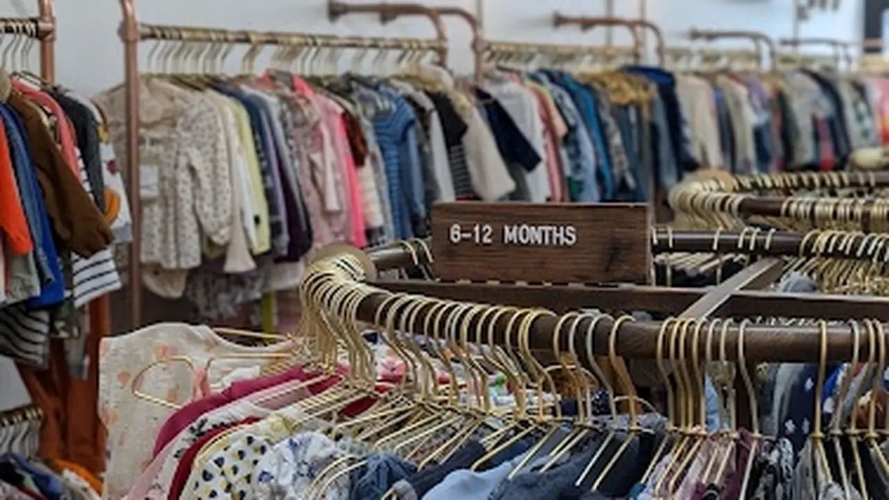 Consignment store in Hoboken, New Jersey: Bounce Mkt