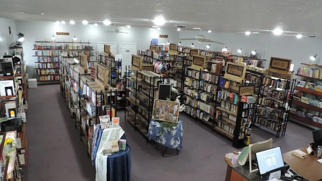 Consignment store in Cadillac, Michigan: Bound For Books Bookstore