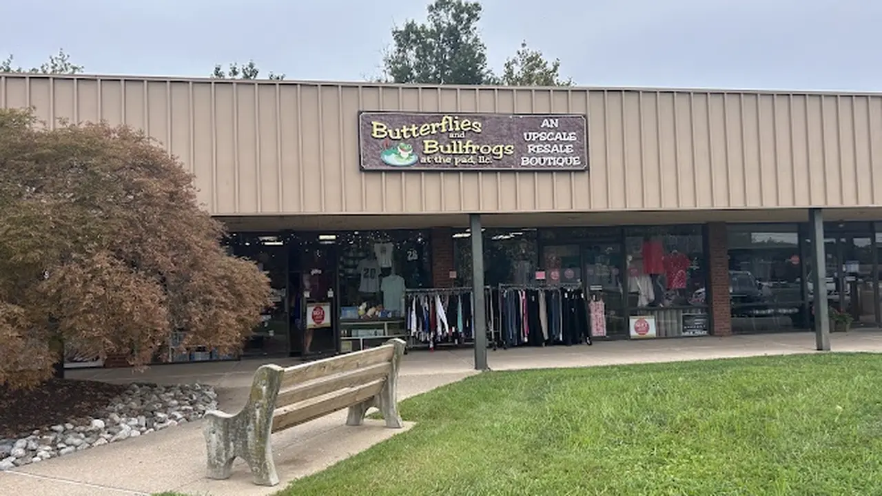 Consignment store in Doylestown, Pennsylvania: Butterflies & Bullfrogs At The Pad