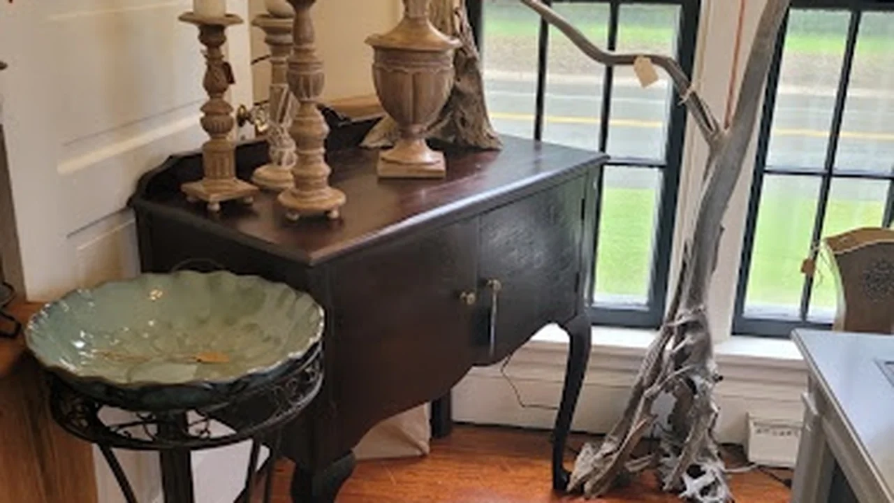 Consignment store in Callao, Virginia: Callao Jubilee Consignments Coffee and Tea Bar