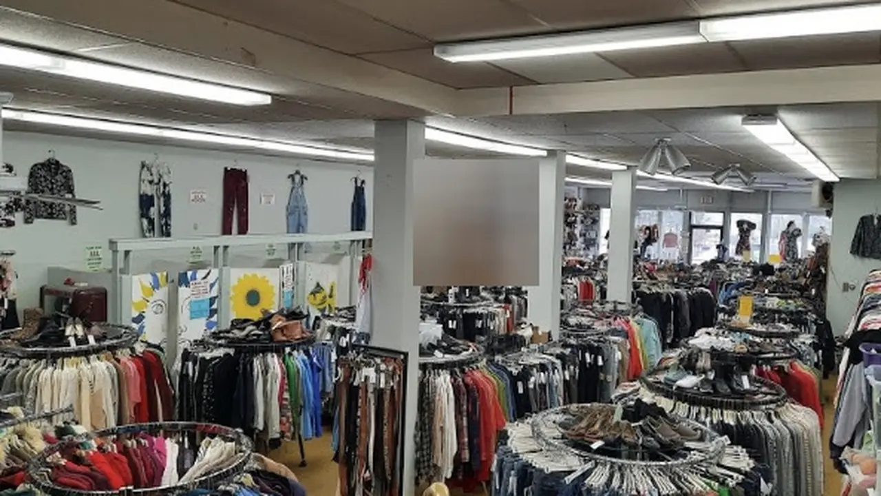 Consignment store in Rutland, Vermont: Camille's Consignment Boutique