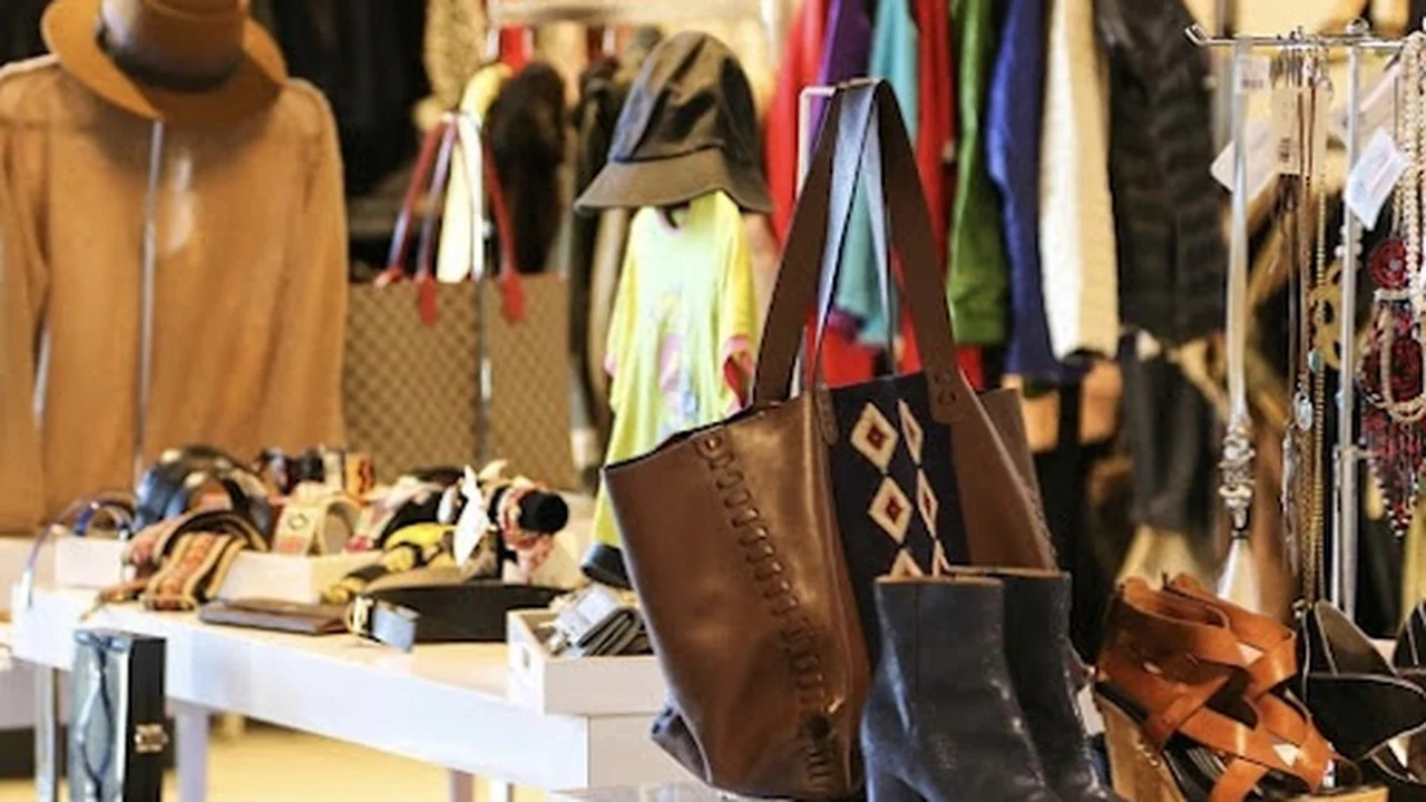 Consignment store in Ketchum, Idaho: Capelet Consign