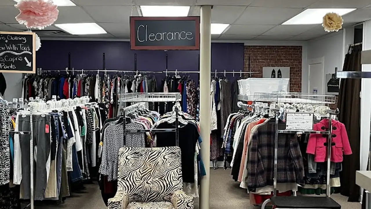 Consignment store in Okemos, Michigan: Carousel Consignments