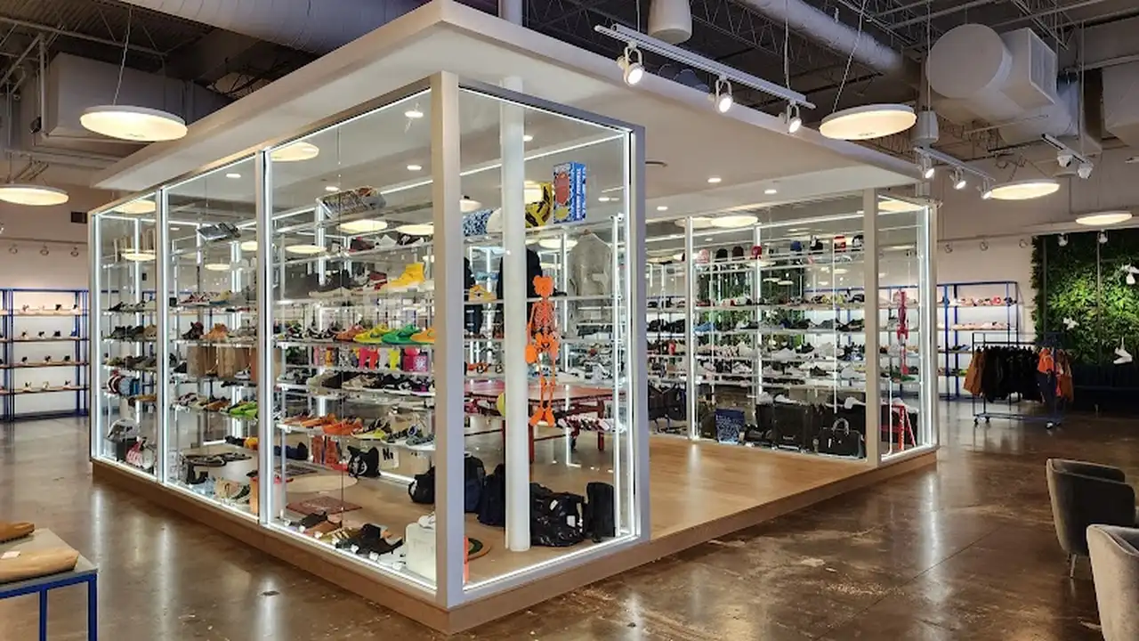 Consignment store in Houston, Texas: Centrl Sply