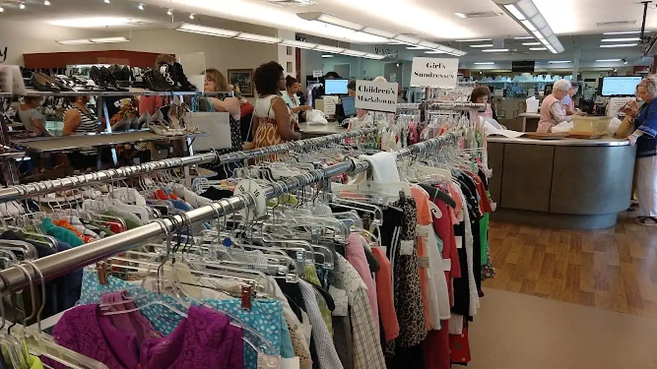 Consignment store in Houston, Texas: Charity Guild Shop