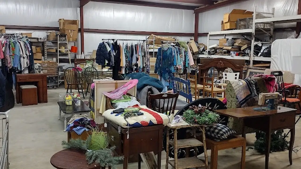Consignment store in Brewton, Alabama: Check It Out