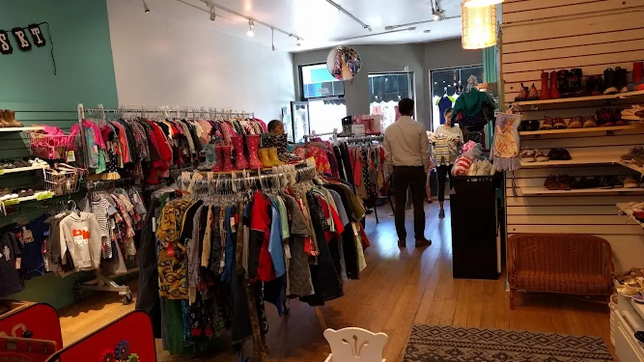 Consignment store in San Francisco, California: Chloe's Closet