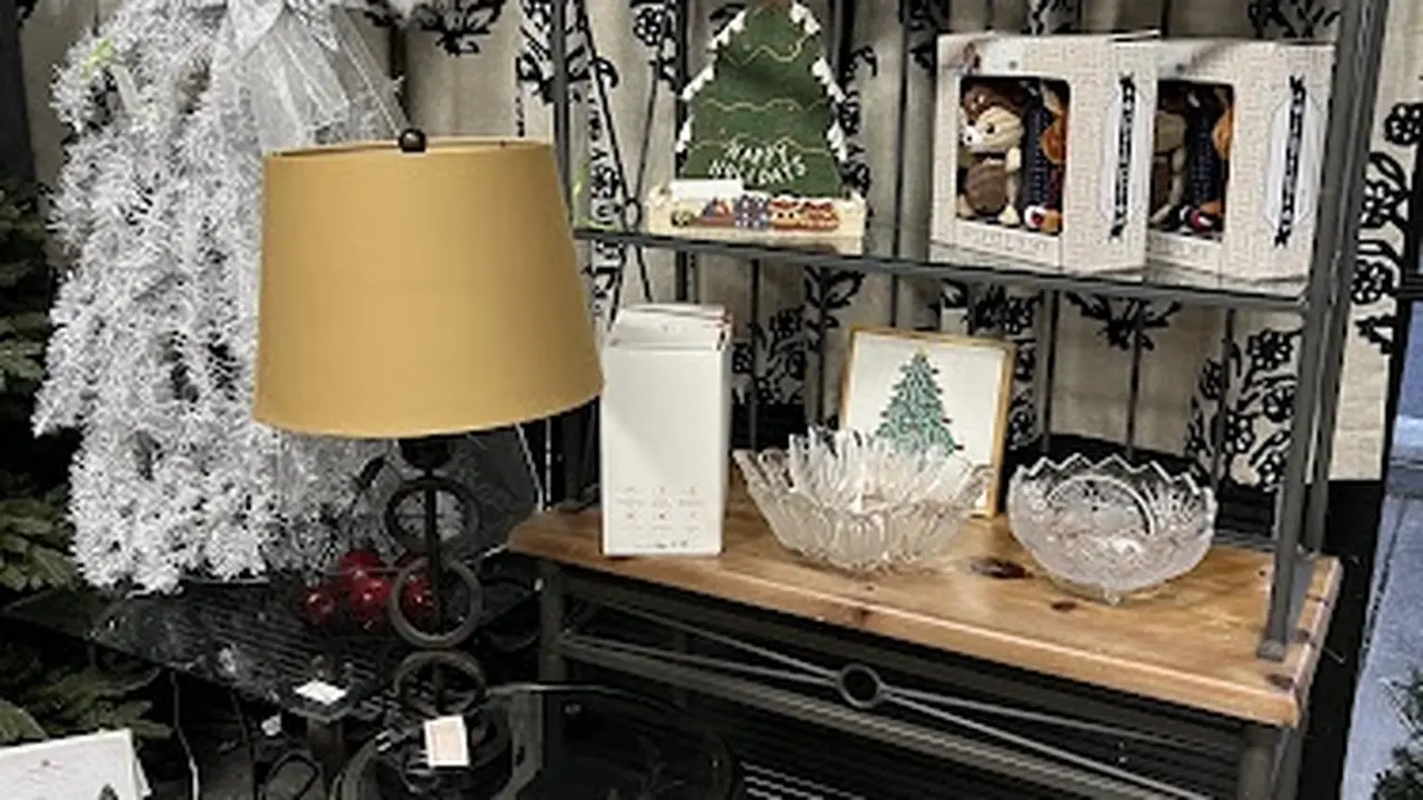 Consignment store in Duluth, Georgia: Church Ladies Furniture Consignment