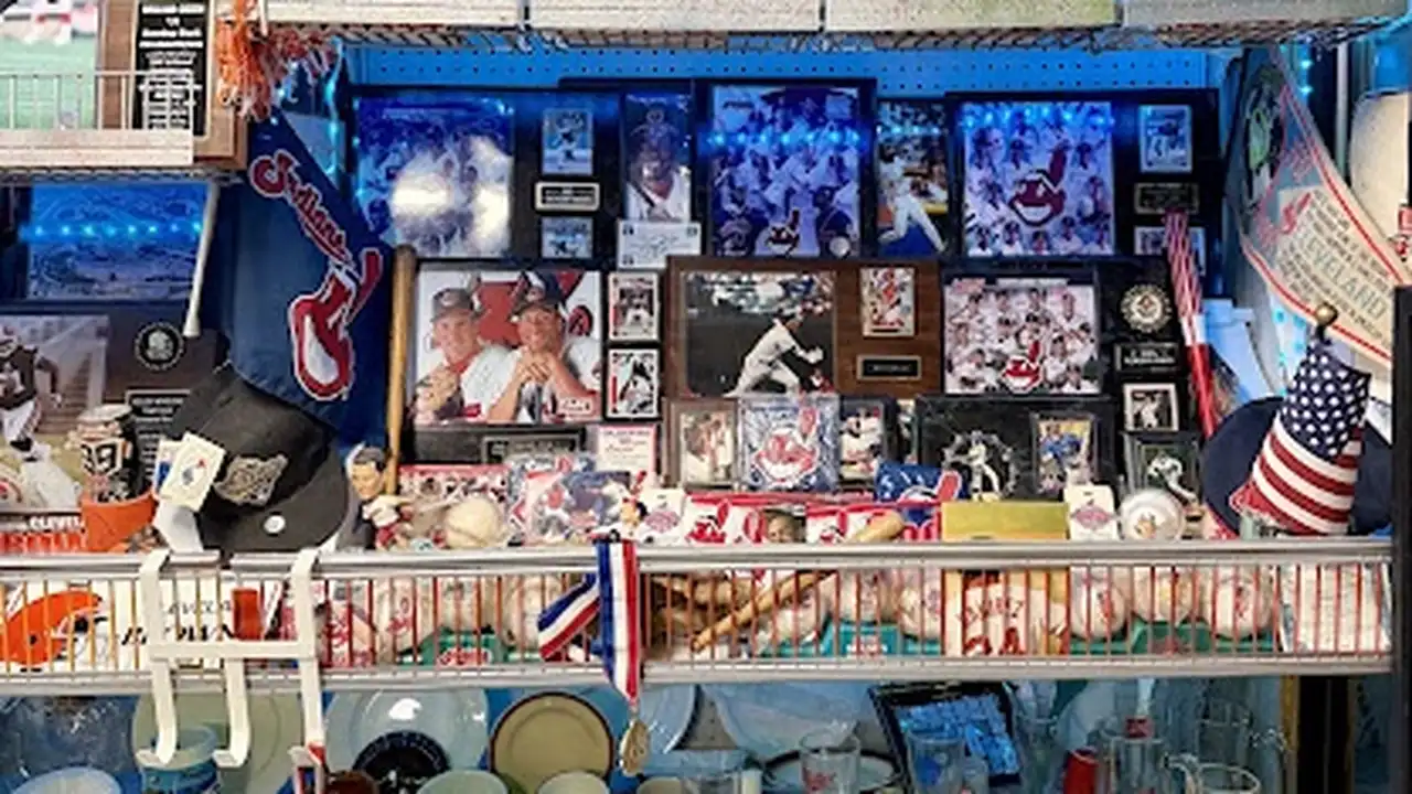 Consignment store in Cleveland, Ohio: Cle Specialists