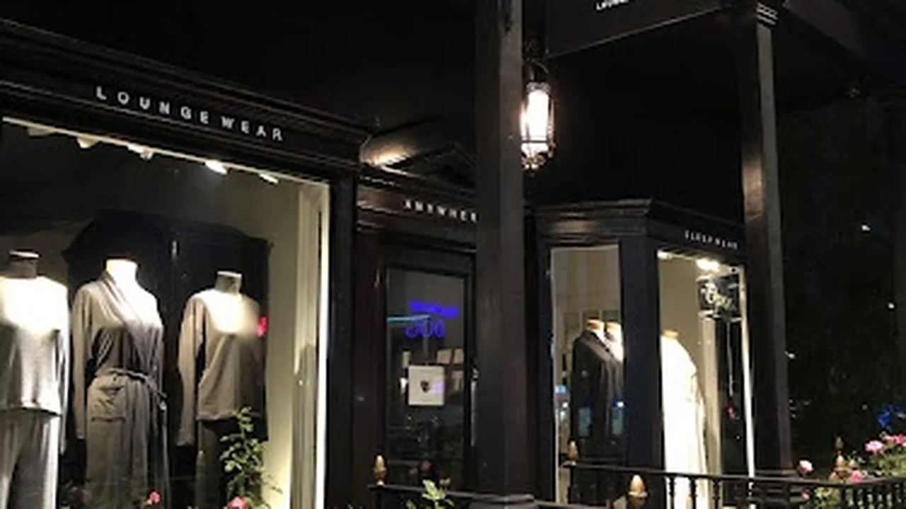 Consignment store in Los Angeles, California: Cleo
