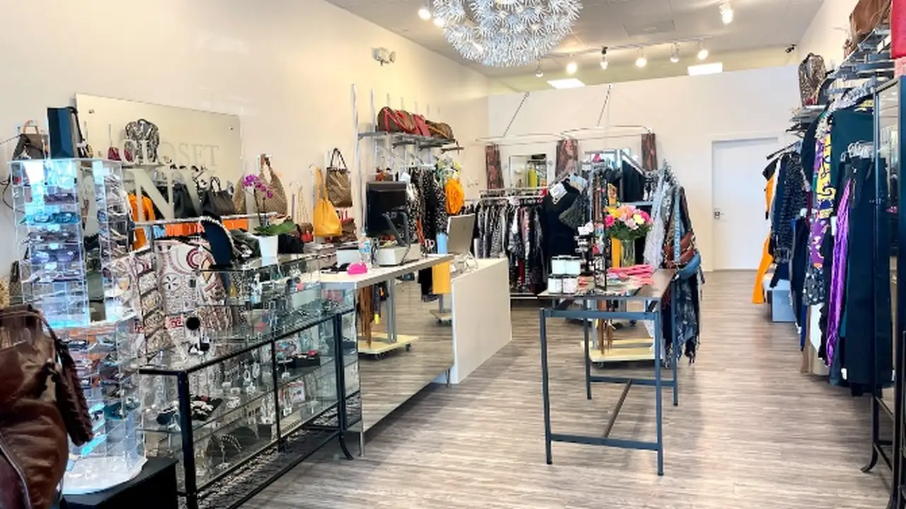 Consignment store in West Bloomfield Township, Michigan: Closet NV